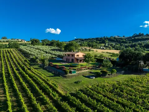 Scappo in Umbria, Mevania Villa