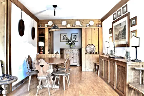 Beautiful 3 bedroom flat in Cortina with car park