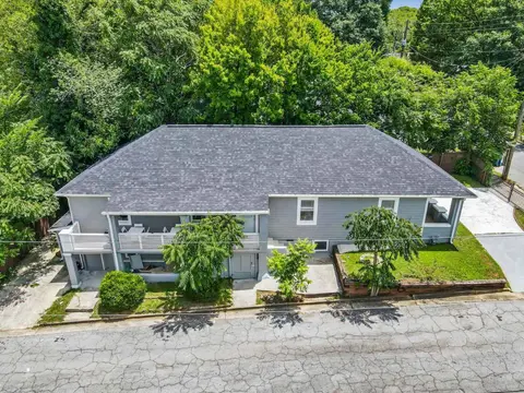 Spacious Home Near Zoo Atlanta l Sleeps 12 Includ