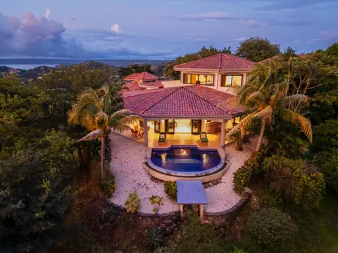 Vista Oceano 5br Villa With Bay View - 7 Guests