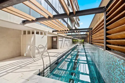 Homelike 2B Apt Next to Grand Prix with Free Parking