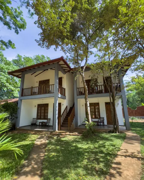 Isanka Lion Lodge