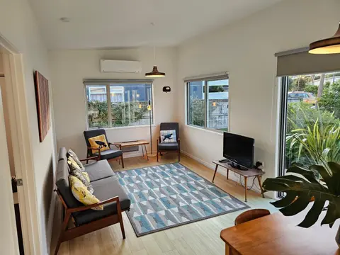Stylish Seabreeze Getaway
