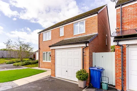 4 Bedroom Detached, Wi-Fi, Parking, stunning views