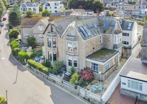 2 Bed in St Ives oc-trev2