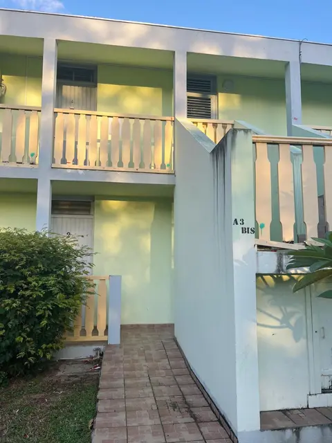 Le Hameau, Apt de 50m2 lumineux, Bord de mer à pied moins d'1 minute, bien equipé, wifi