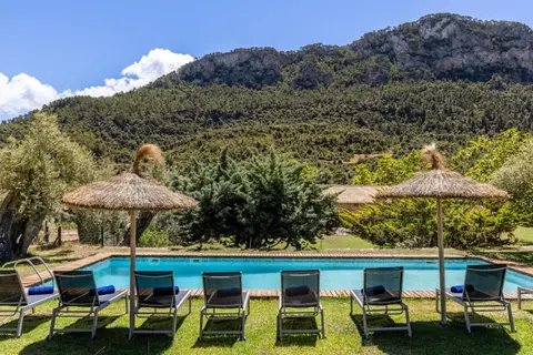 Honor - Rustic villa for 16 people