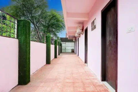 Hotel O NAGESHWAR GRAND HOTEL