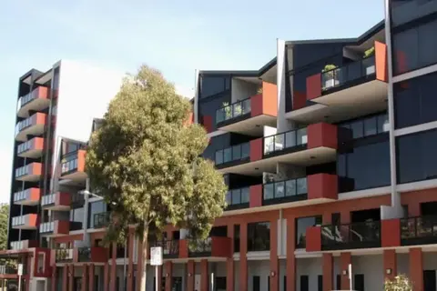 PROMENADE TOWERS 3 Bedroom Apartment with Bay Views on the Geelong Waterfront - 403