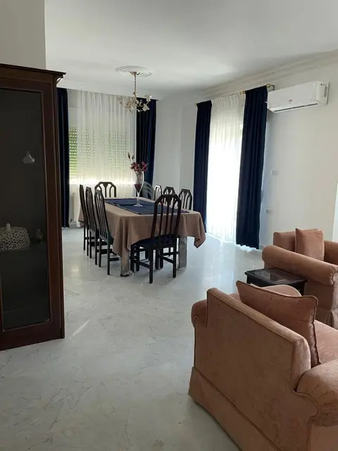 Garden 3 bedroom renovated apartment