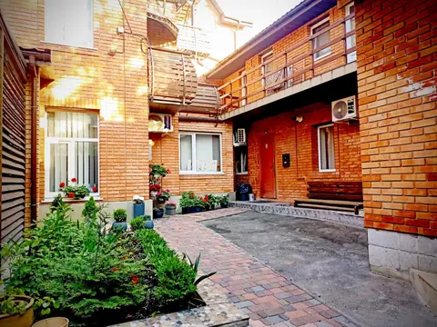 Apartment on Hoholya 90
