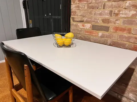 The Coachhouse - studio apartment