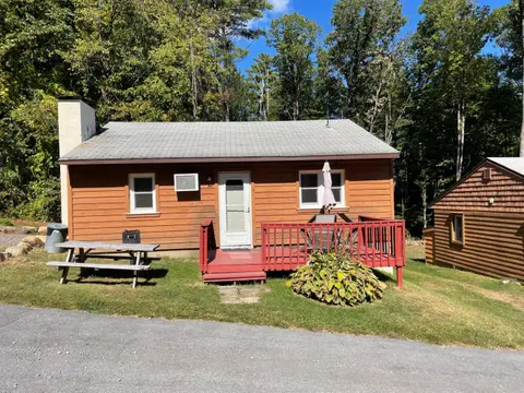 Hill View Motel and Cottages