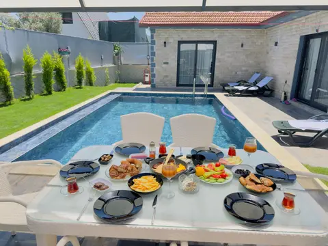 dolce villa