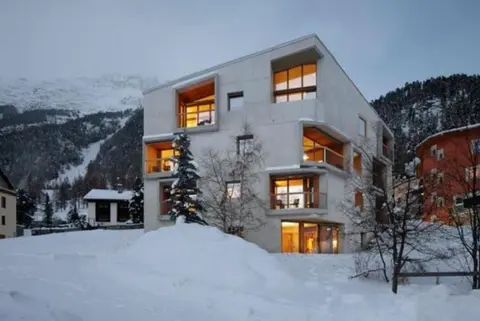 Alpine Lodge 6-Bett-Wohnung Chesa Plattner "Bergbahnen All inklusiv" im Sommer