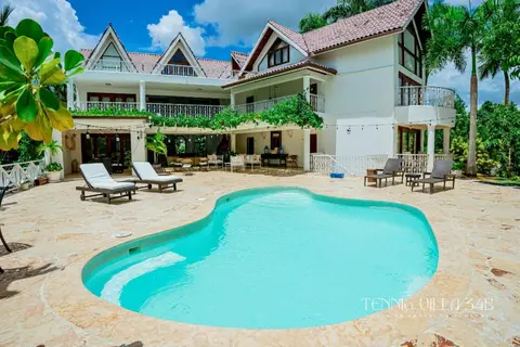 7-BR Casa de Campo Oasis Villa with Pool & Jacuzzi - Rent Includes Cook, Butler and Maid