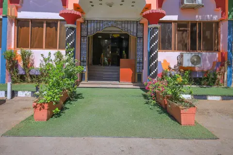 Tiba Hotel