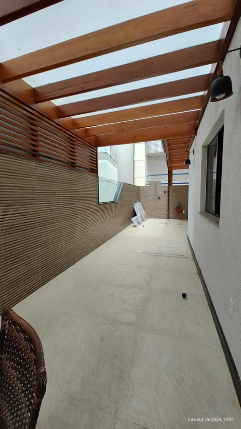 Apartamento de 3 qts com garagem na Praia do Morro a 50m do mar