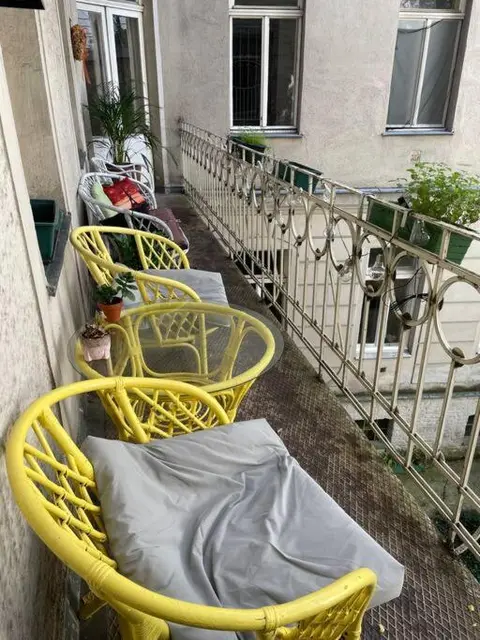 Premium Classical Apartment with Free Parking