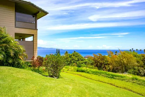 Kapalua Ridge Villas Ocean View 1 BR Sleeps 4 Villas Perfect for Golfers Complimentary Car with 6 Nights KRV-514 by KBM