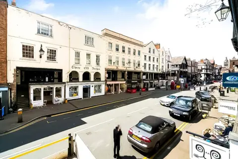 Chester Rows at Bridge Street, City Centre - Luxury Apartments by PolkaStays