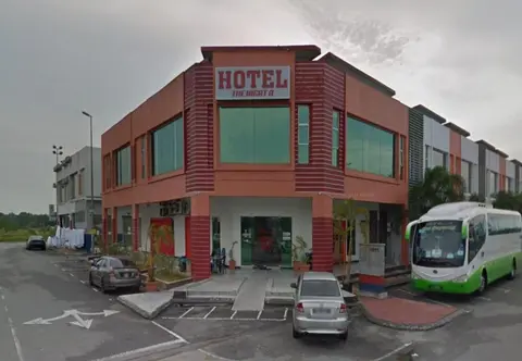 Night Queen Express Hotel KLIA T1 and KLIA T2