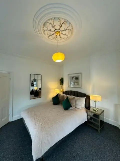 Luxury One Bedroom Apartment