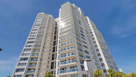Beachside Two 4278