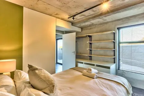 Bo-Kaap Bliss: Ground Floor with Large Patio