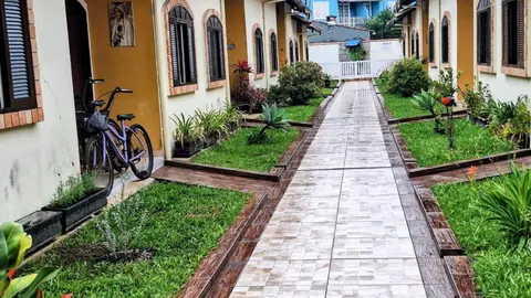 Casa de condomínio em Maitinga