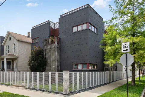 5BR 5BA Architectural Estate-Theatre Gym Rooftop