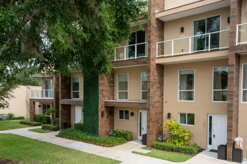 Amazing 3BD home with Elevator and BBQ near Disney
