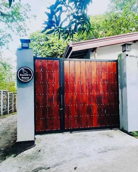 Damithshouse