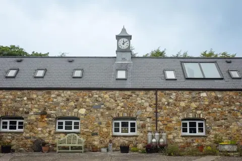 Ash Cottage Escape to Pembrokeshire Cottage with Pool and Sauna