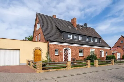 Ferienhaus-Kirschbluete