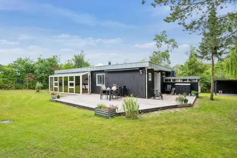 Awesome Home In Knebel With 2 Bedrooms And Internet
