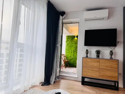 Coresi Studio Inn