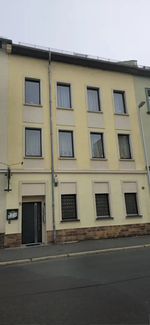 Apartment 5