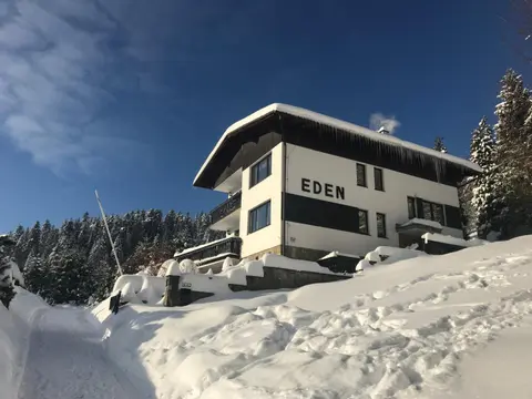 EDEN Szczyrk Basen z widokiem na Skrzyczne