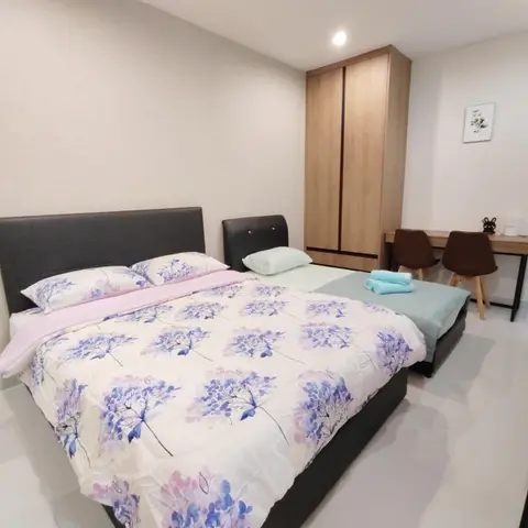 Kozi Square Studio