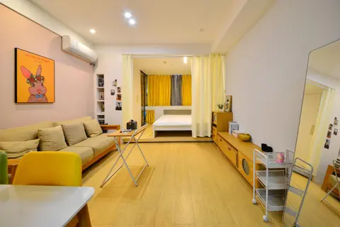 House of Great White Apartment