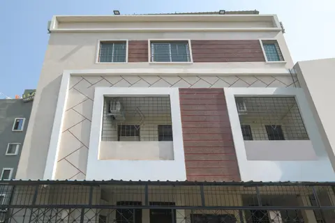Hotel O Maa Palace