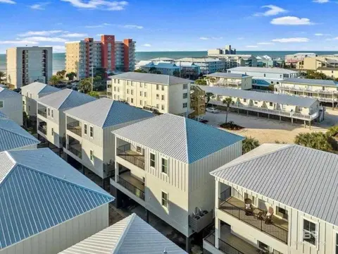 For Shore Beach House