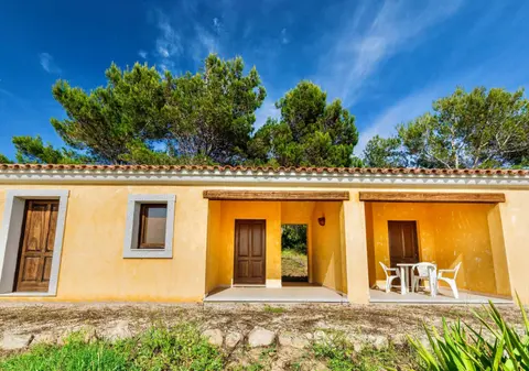 Apartments with common swimming-pool and outdoor private area in Badesi