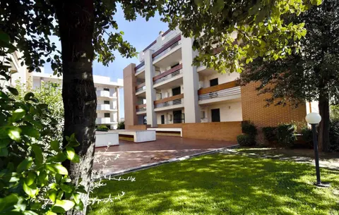 ISA - Apartments for 6 peoplein Residence Mirto and Corbezzolo