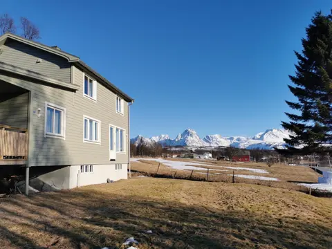 Arctic Cabin Lyngen