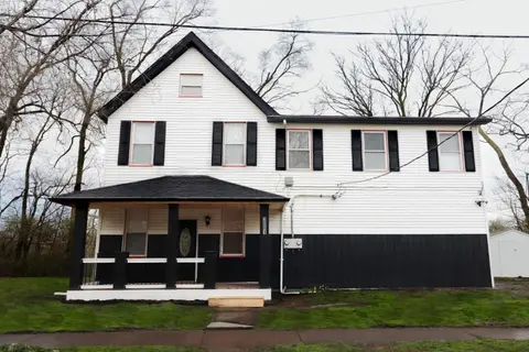 Modern Luxury in Tremont - 6Bed 3bath Fee parking