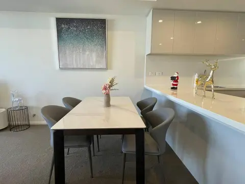 Modern 2BR with Sea and Sky View