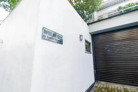 Hotel One Sixty