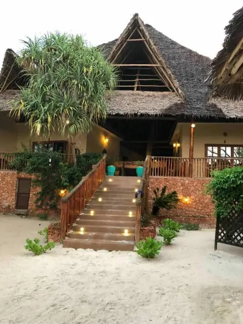 Pazuri kendwa Beach Hotel